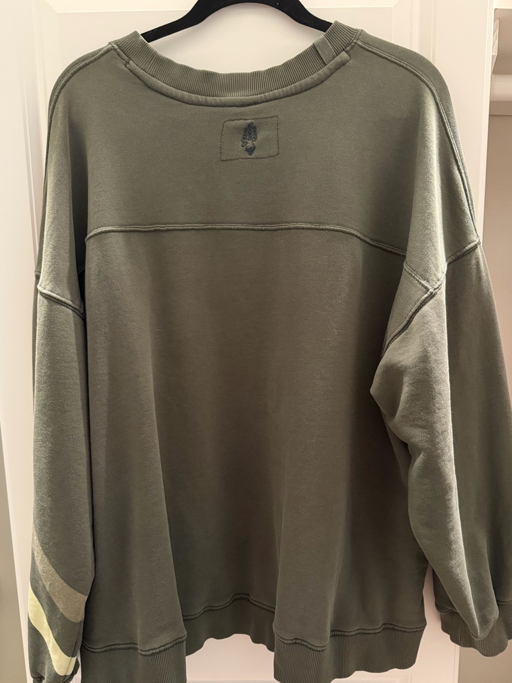 FP MOVEMENT ASH ALL STAR BUTI LOGO CREWNECK PULLOVER SWEATSHIRT - Picture 3 of 9